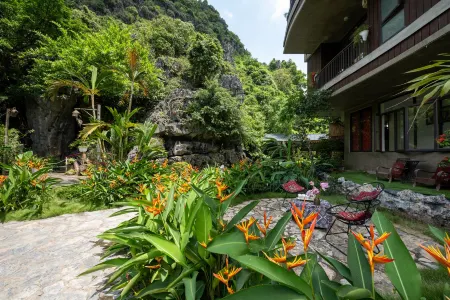 Trang An Legend Отели рядом с достопримечательностью «Hanh Cung Vu Lam»