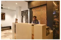 Hotel Jay Palace Inn - parcheggio