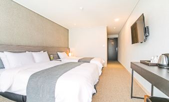 I-Jin Hotel
