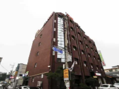 Paradise Spa Hotel 醴泉のホテル