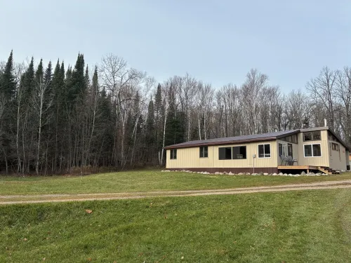 Cozy Cabin located directly on the ORV trail. Peace & seclusion.