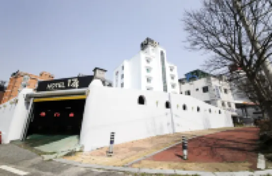 Iksan Hotel 174