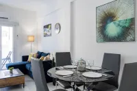 Vibe - 1 BR APt & Balcony in Larnaca Hotels in 