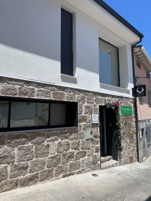 La Tajuela Casa Rural Hotels in Aranuelo