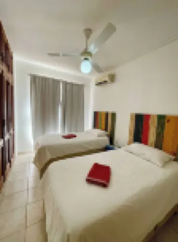 Apartment 5 Mins Walk To The Beach