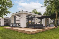 Luxurious Holiday Home Nearby the Lower Rhine
