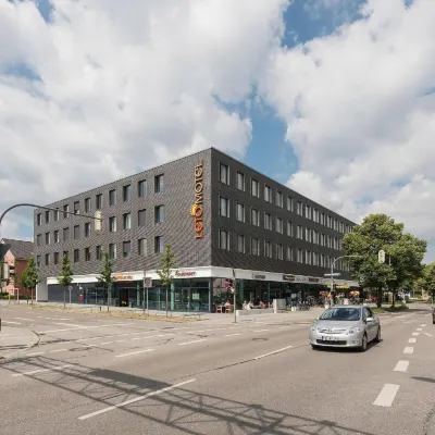 โรงแรมบีแอนด์บี มึนเคน-ทรูเดอริง