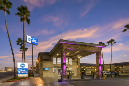 Best Western Kettleman City Inn  Suites - parking