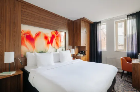 Leonardo Eden Hotel Amsterdam City Center Hotels near Waterlooplein