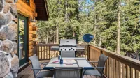 Forest Views, Hot Tub & Fireplace Minutes From Breckenridge Shangri-la Cabin by Avantstay - Country Houses