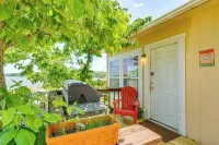 Lakefront Ozark Cottage: Deck w/ Covered Dock! - Holiday Apartments