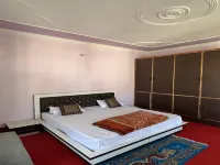 The Gauri Huts and Restaurant Hotels in Joshimath