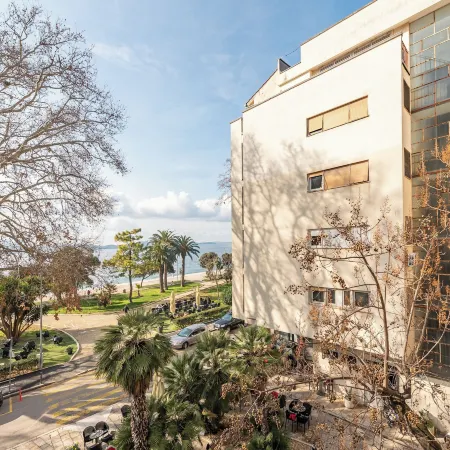 Apartment Oasis with Sea View