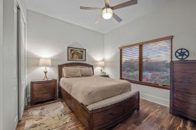 Just 3 Blocks to Park Ave Shops/ Restaurants, 2 From The Winter Park Village!