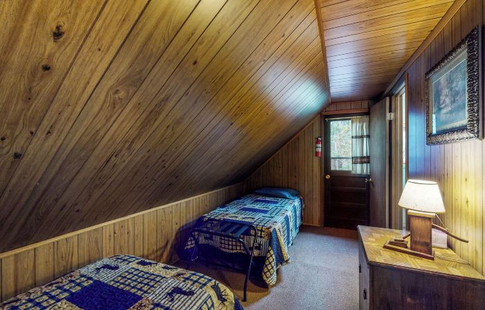 Deck & Mtn Views! Family A-frame Cabin Near Stream
