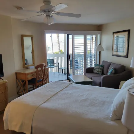 The Beach Cottages Отели рядом с достопримечательностью «Пляж Пасифик-бич»