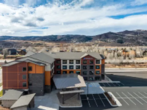 Holiday Inn Express & Suites Steamboat Springs by IHG Hotels near Steamboat Ski Resort