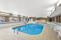 Quality Inn & Suites des Moines Airport - Pool