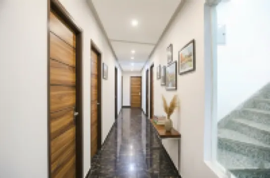 FabHotel F9 Sector 19