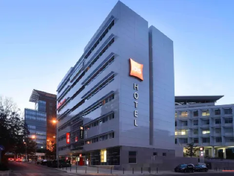 Ibis Lisboa Parque Das Naçoes Hotels in der Nähe von Edificio Atlantis