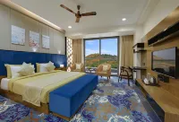 The Maruti Nandan Grand - Mountain view