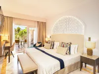 ラ カーラ リゾート ミハスのホテル