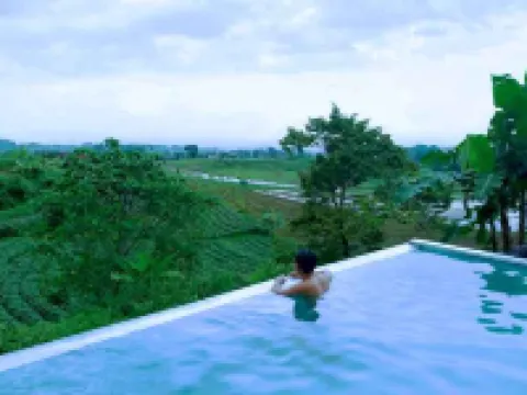 Villa Jabal Rahmah Syariah Hotels in Pacet