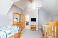 Box Canyon Basecamp 4 Bedroom Home - balcony