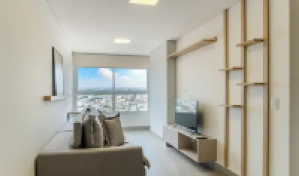 Apts in a Building With Pool and Gym - GRL