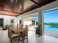 Direct Beachfront 6 BDR/en-suite /maid included. Excellent service. Rare gem (H) Hotels in Guana Bay