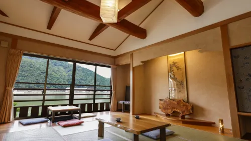 Riverside Maruyama - Sea View