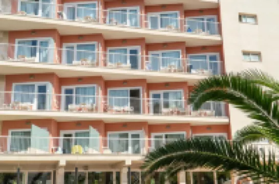 호텔 y 아파르타멘토 레만  호텔