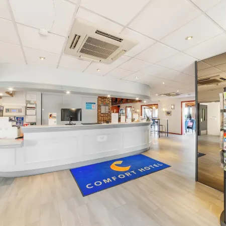 Comfort Hotel Evreux