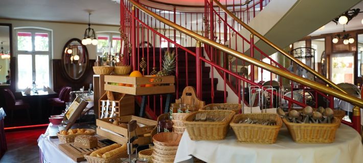 Bed & Breakfast am Luisenplatz Отели в г. Потсдам