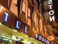 Hotel Boston Hotels near Bari Port