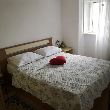 Apartment Miho Hotels in Brsečine