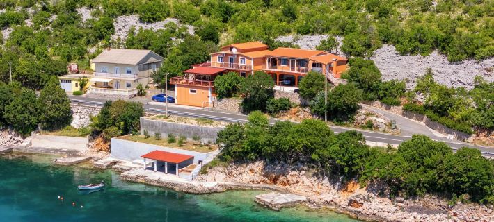 Apartments Jase Hotéis em Opcina Karlobag