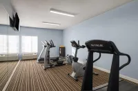Days Inn by Wyndham Dodge City - Gym