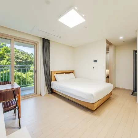 Yangyang Oceanstay 24K