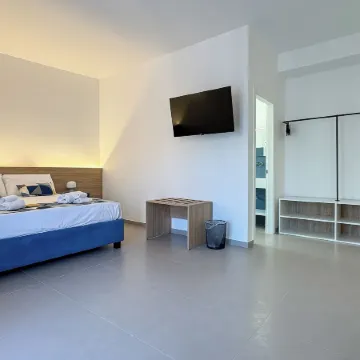 Tevergad Suites & Rooms