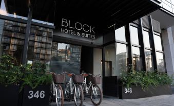 Hotel Block Suites