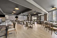 Waynesville Inn and Golf Club, Tapestry Collection by Hilton - breakfast