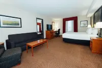 Super 8 by Wyndham Grande Prairie - ที่มีที่จอดรถ