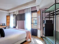 Boutique Hotel Luna Triunfo Granada Отели рядом с достопримечательностью «Беиро»