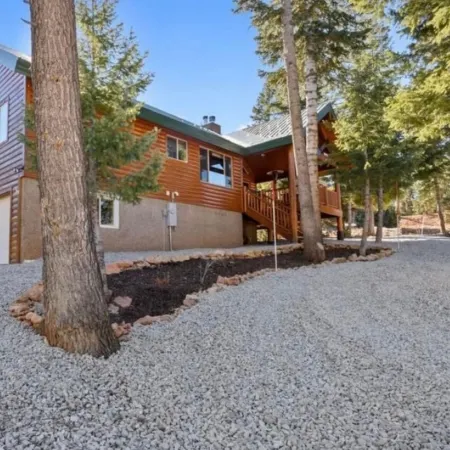 6Br Cabin-Hot Tub-Game Room-Near Bryce Canyon & Zion-Sleeps 12 Adults
