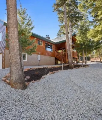 6Br Cabin-Hot Tub-Game Room-Near Bryce Canyon & Zion-Sleeps 12 Adults
