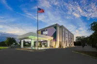 Spark by Hilton Decatur