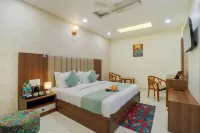 Hotel RK Residency - 2 stelle