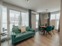 Luxurious condo in downtown Magog with wood fireplace and pool Hotels in Magog