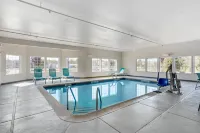 Comfort Inn & Suites Harrisburg-Hershey North